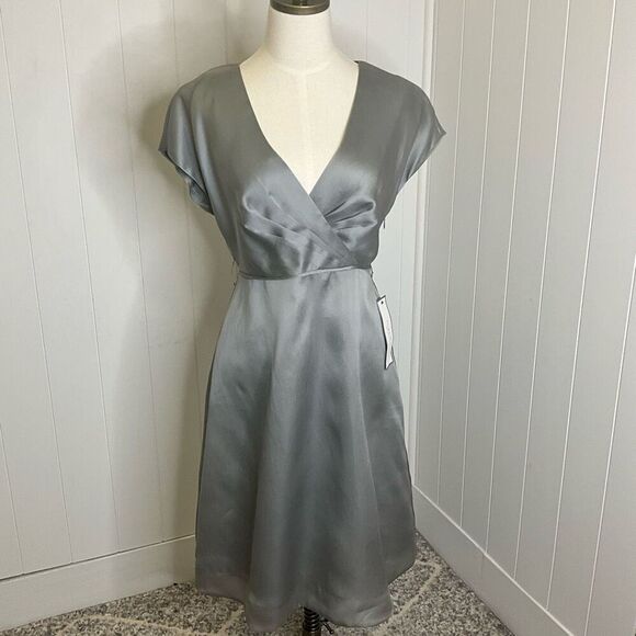 Brand New J. Crew Women’s 4 100% Silk Melanie Knee Length Dress Grey Wrap - Picture 1 of 15